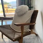 Апартаменты Zoe's House W/ Panoramic View 2br Ac 5min Walk Dt Карпатос