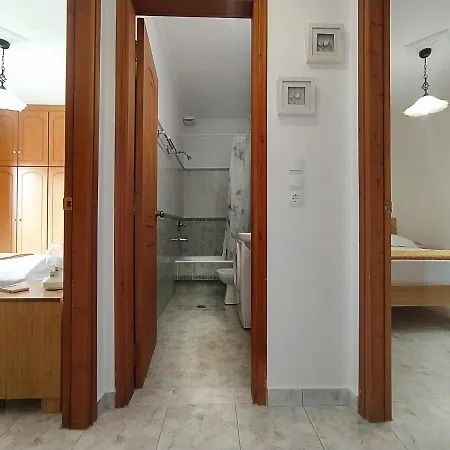 Zoe's House W/ Panoramic View 2br Ac 5min Walk Dt Karpathos Town (Pigadia)