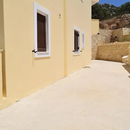 Zoe's House W/ Panoramic View 2br Ac 5min Walk Dt * Karpathos