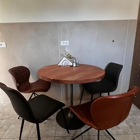Zoe's House W/ Panoramic View 2br Ac 5min Walk Dt Apartament Karpathos