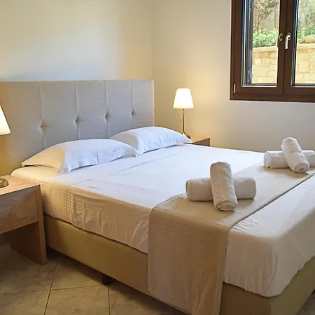 Zoe's House W/ Panoramic View 2br Ac 5min Walk Dt Apartament Karpathos