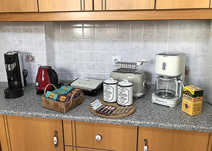 Zoe's House W/ Panoramic View 2br Ac 5min Walk Dt Apartment Karpathos Town (Pigadia)