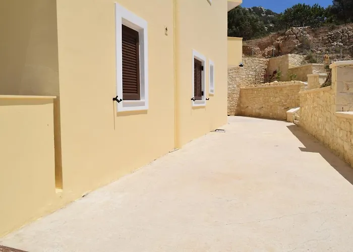 Zoe's House W/ Panoramic View 2br Ac 5min Walk Dt * Karpathos Town (Pigadia)