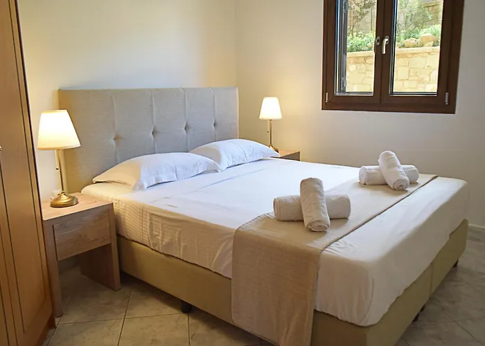 Zoe's House W/ Panoramic View 2br Ac 5min Walk Dt Apartment Karpathos Town (Pigadia)